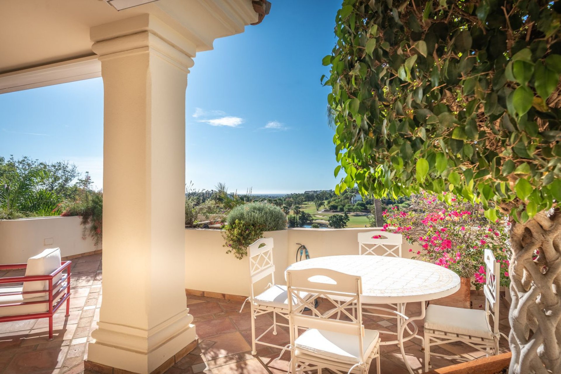 Resale - Apartment - Penthouse - Marbella - Nueva Andalucia