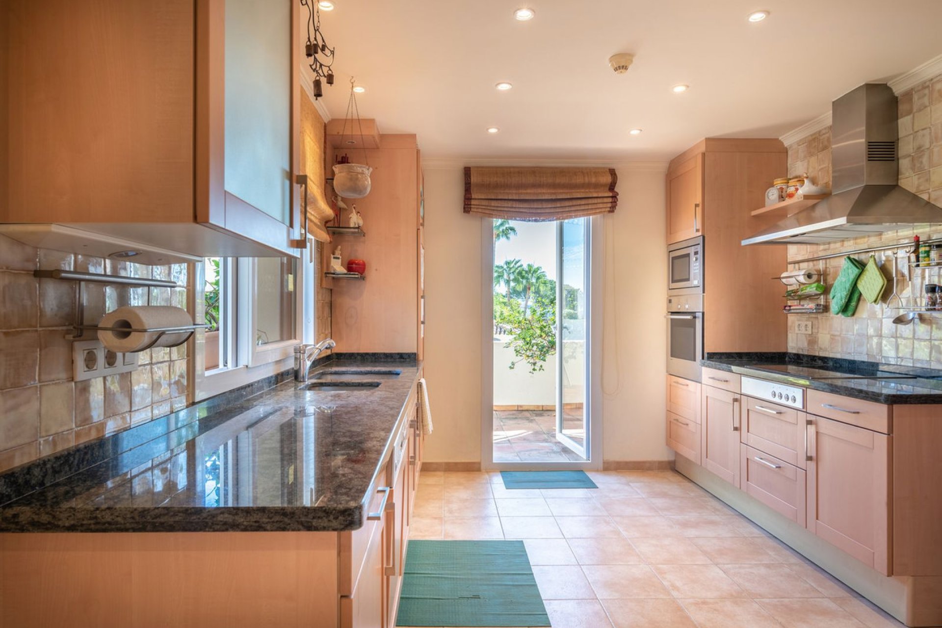 Resale - Apartment - Penthouse - Marbella - Nueva Andalucia