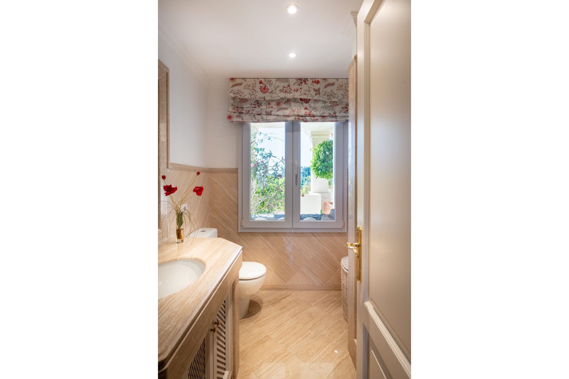 Resale - Apartment - Penthouse - Marbella - Nueva Andalucia