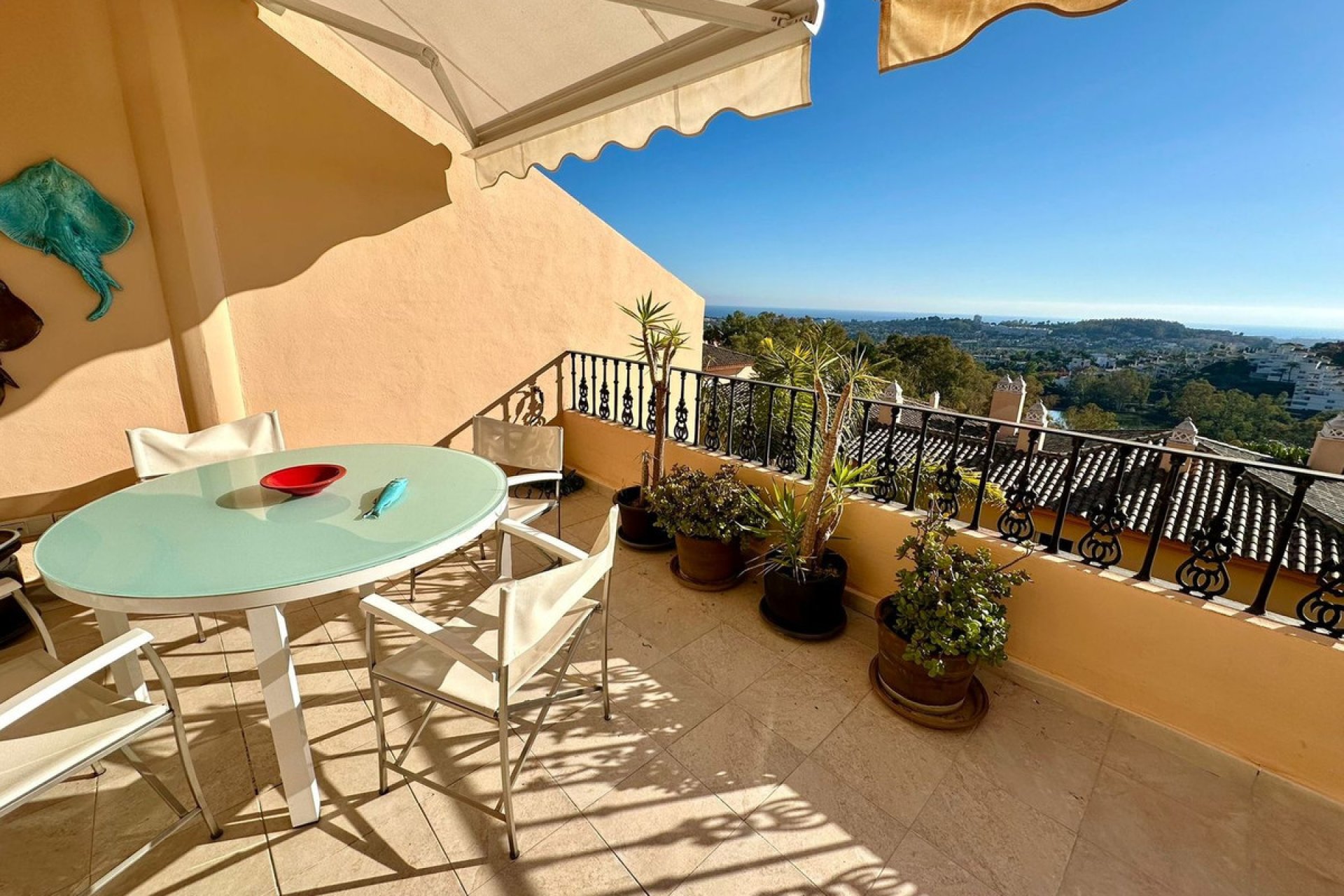 Resale - Apartment - Penthouse - Marbella - Nueva Andalucia