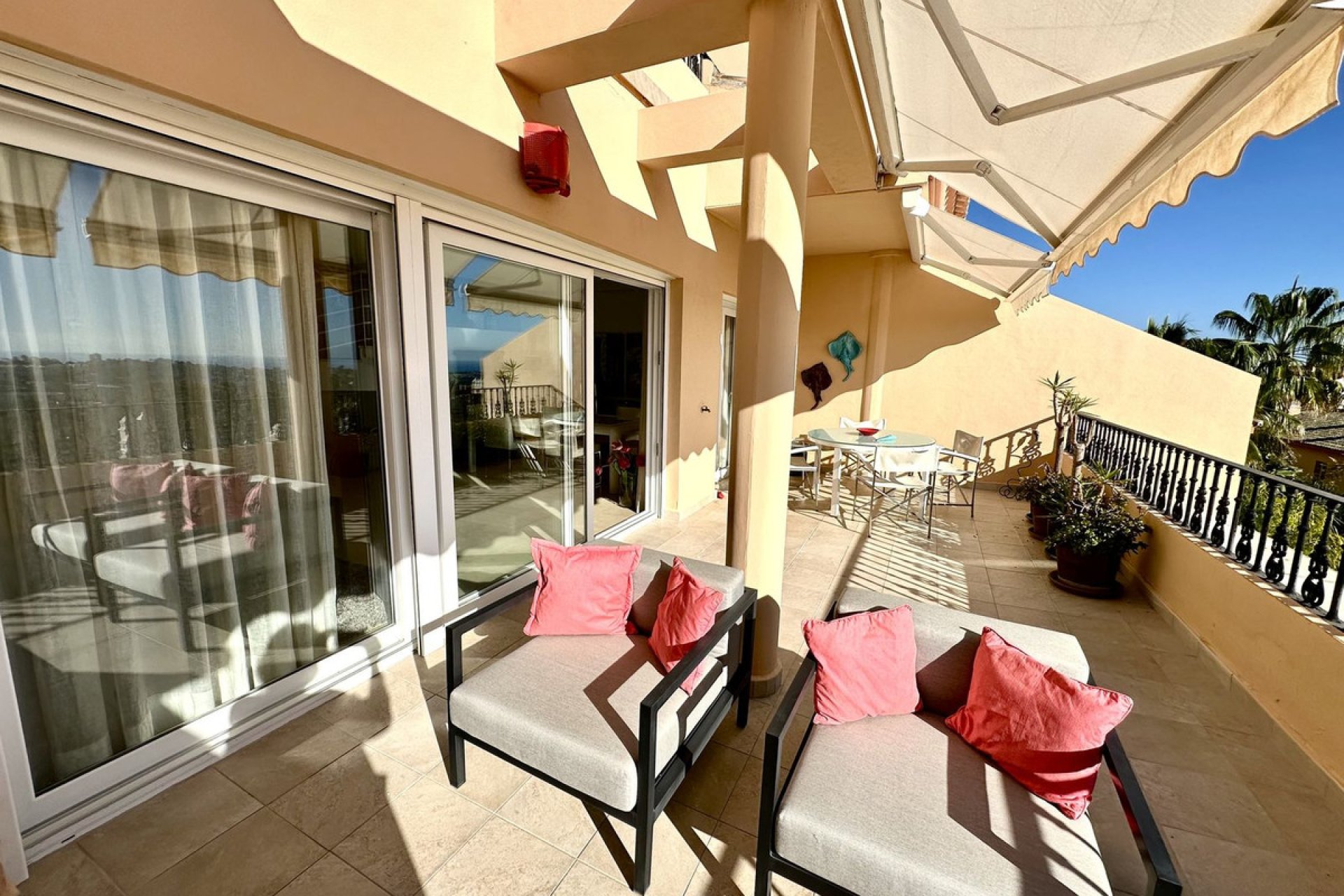 Resale - Apartment - Penthouse - Marbella - Nueva Andalucia