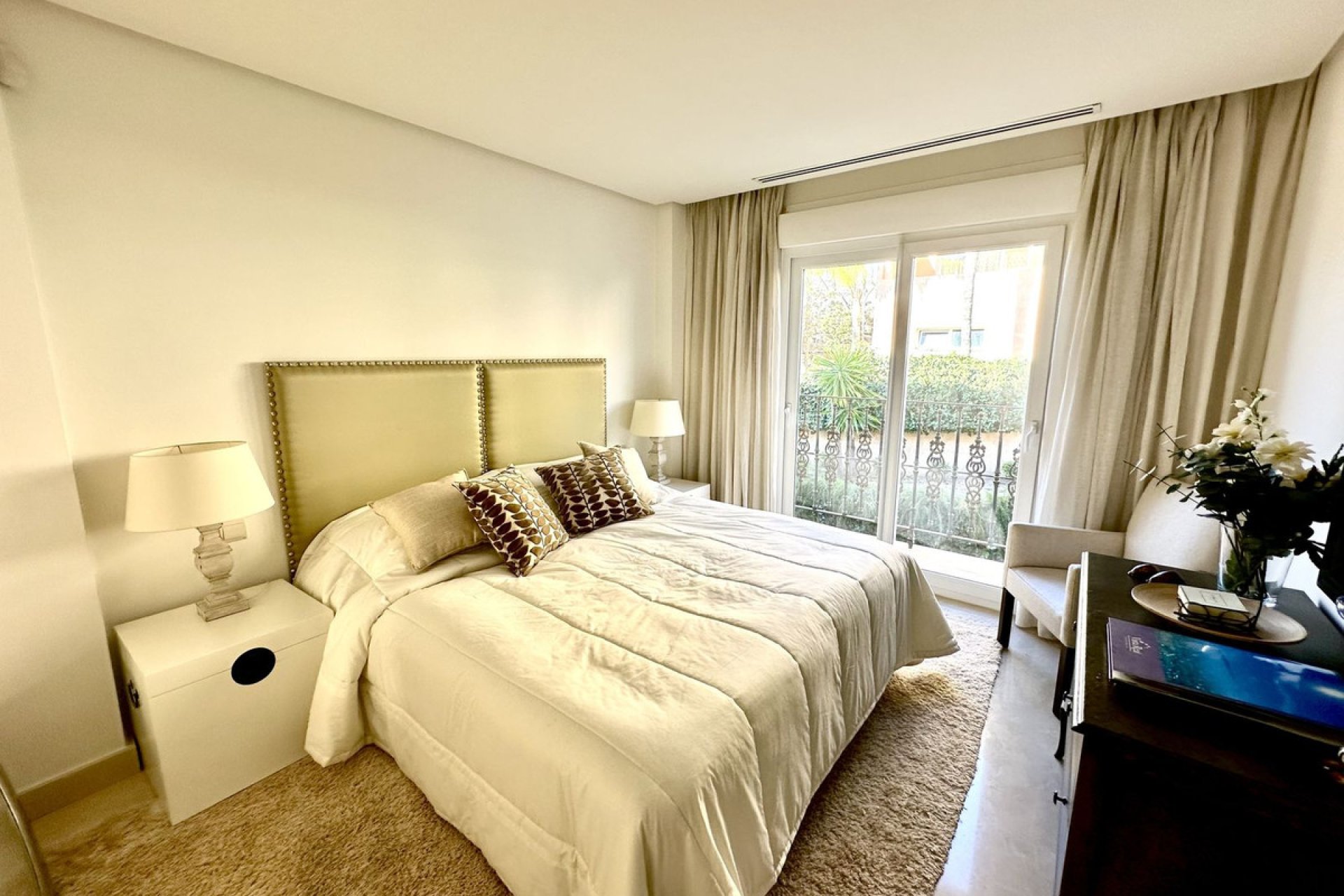 Resale - Apartment - Penthouse - Marbella - Nueva Andalucia