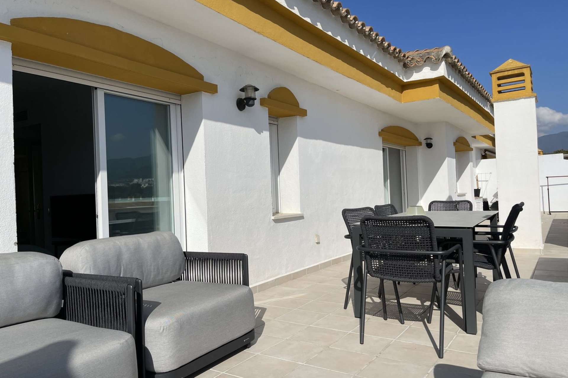 Resale - Apartment - Penthouse - Marbella - Nueva Andalucia