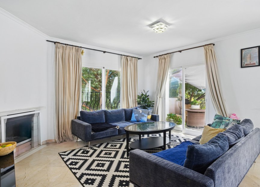 Resale - Apartment - Penthouse - Marbella - Nueva Andalucia