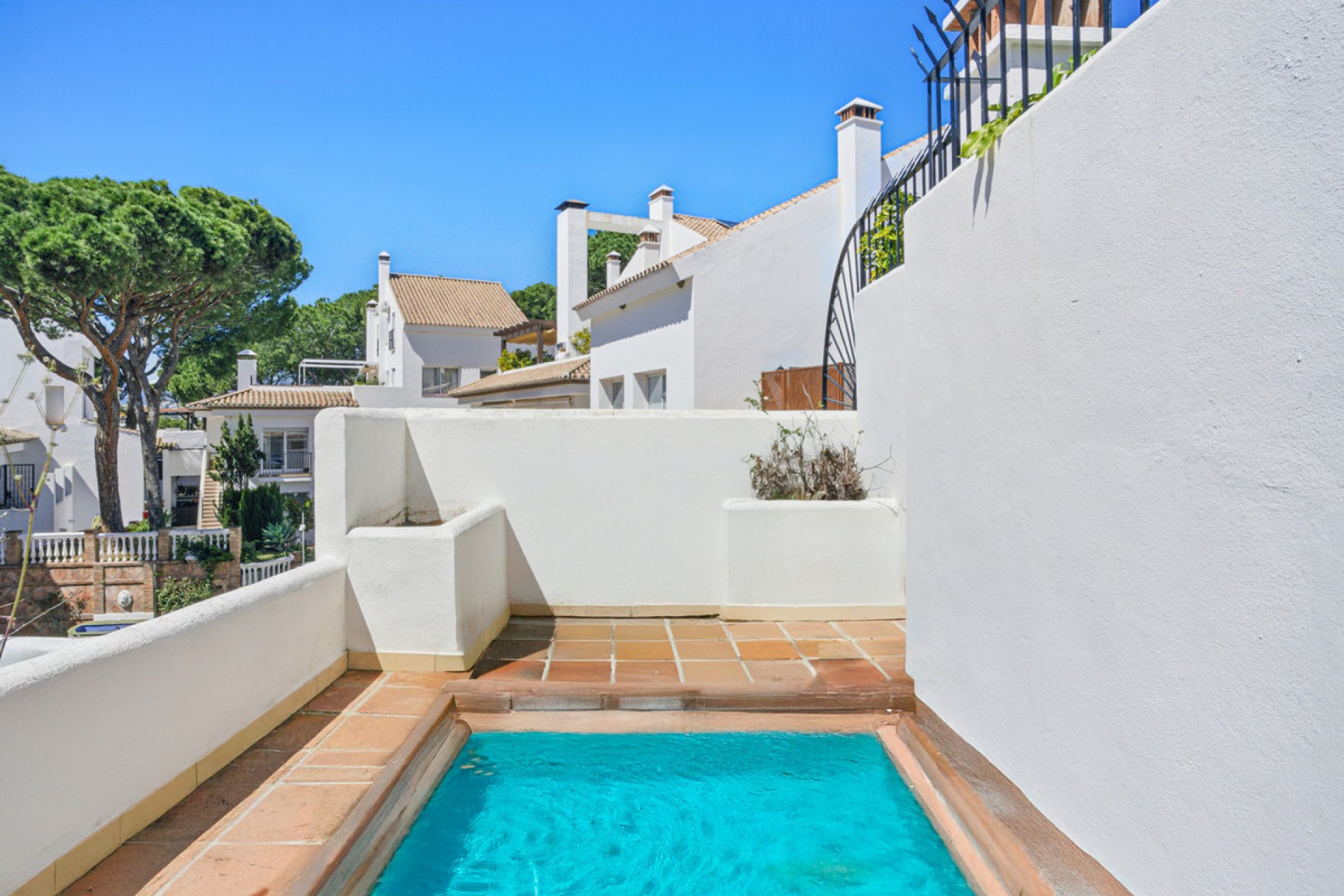 Resale - Apartment - Penthouse - Marbella - Nueva Andalucia