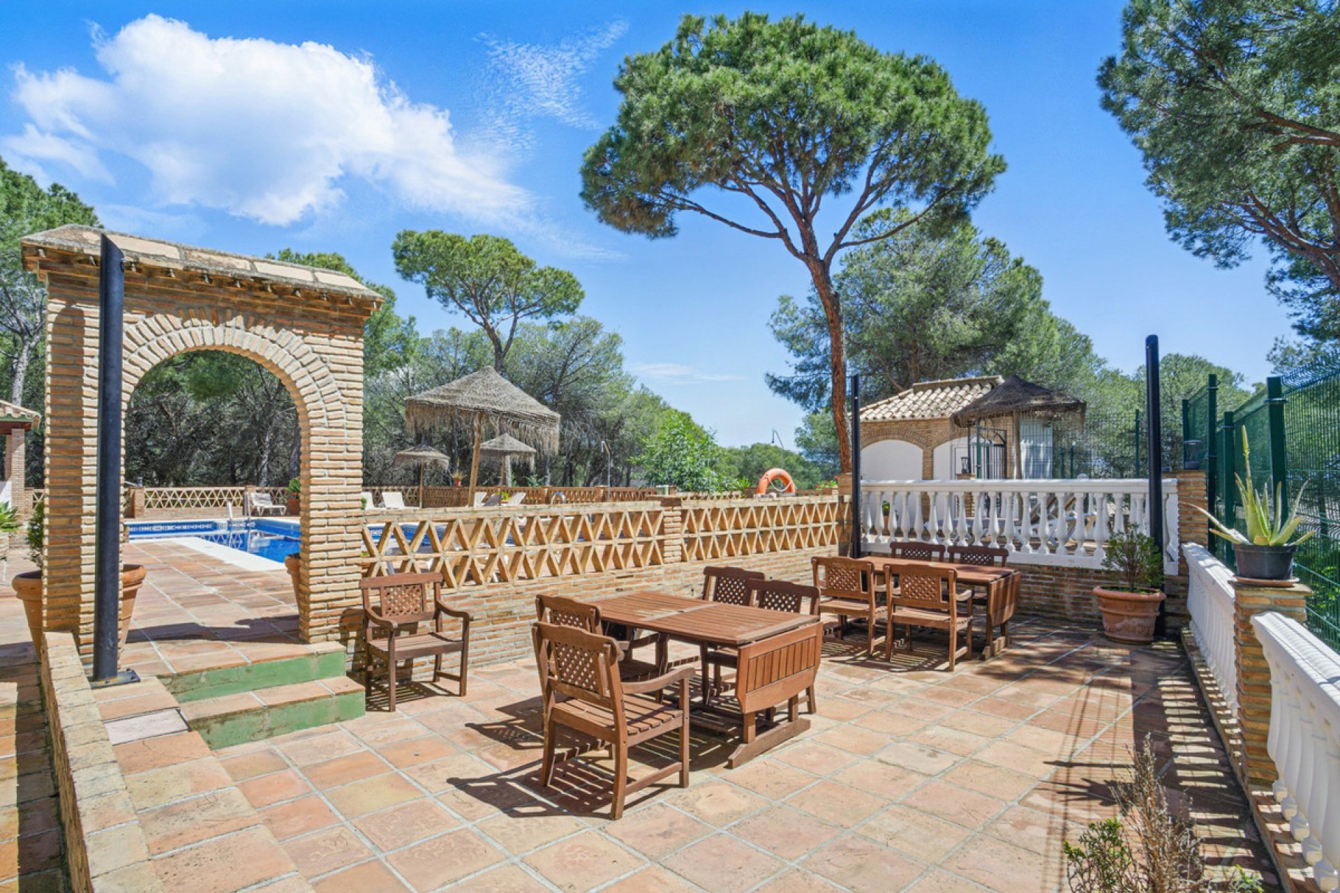 Resale - Apartment - Penthouse - Marbella - Nueva Andalucia