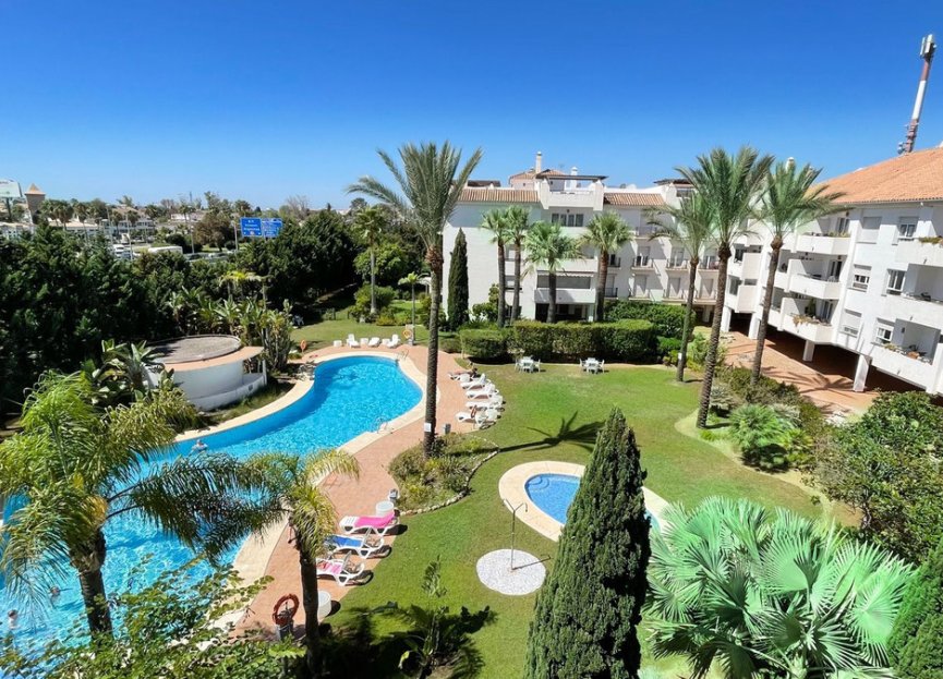 Resale - Apartment - Penthouse - Marbella - Nueva Andalucia