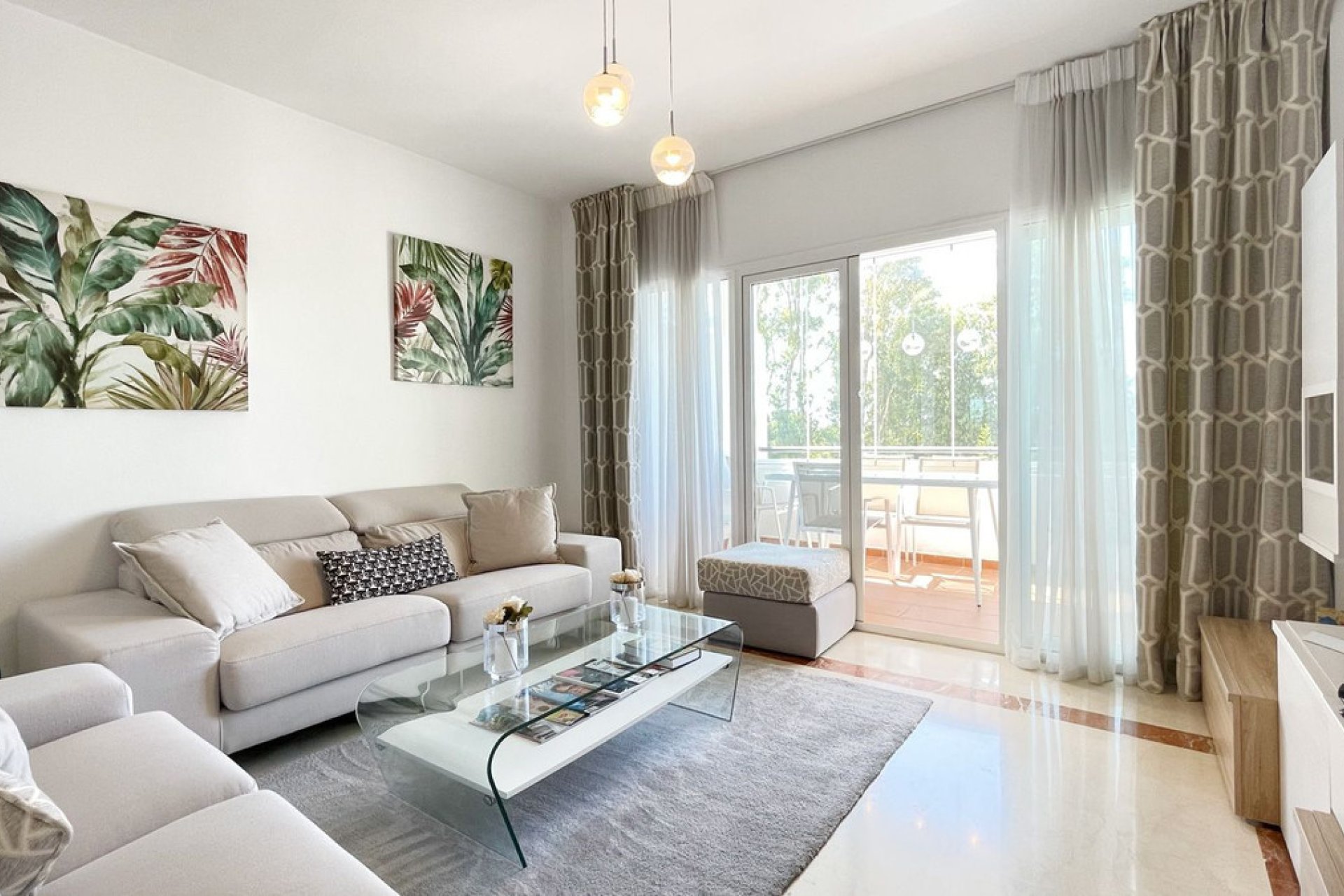 Resale - Apartment - Penthouse - Marbella - Nueva Andalucia