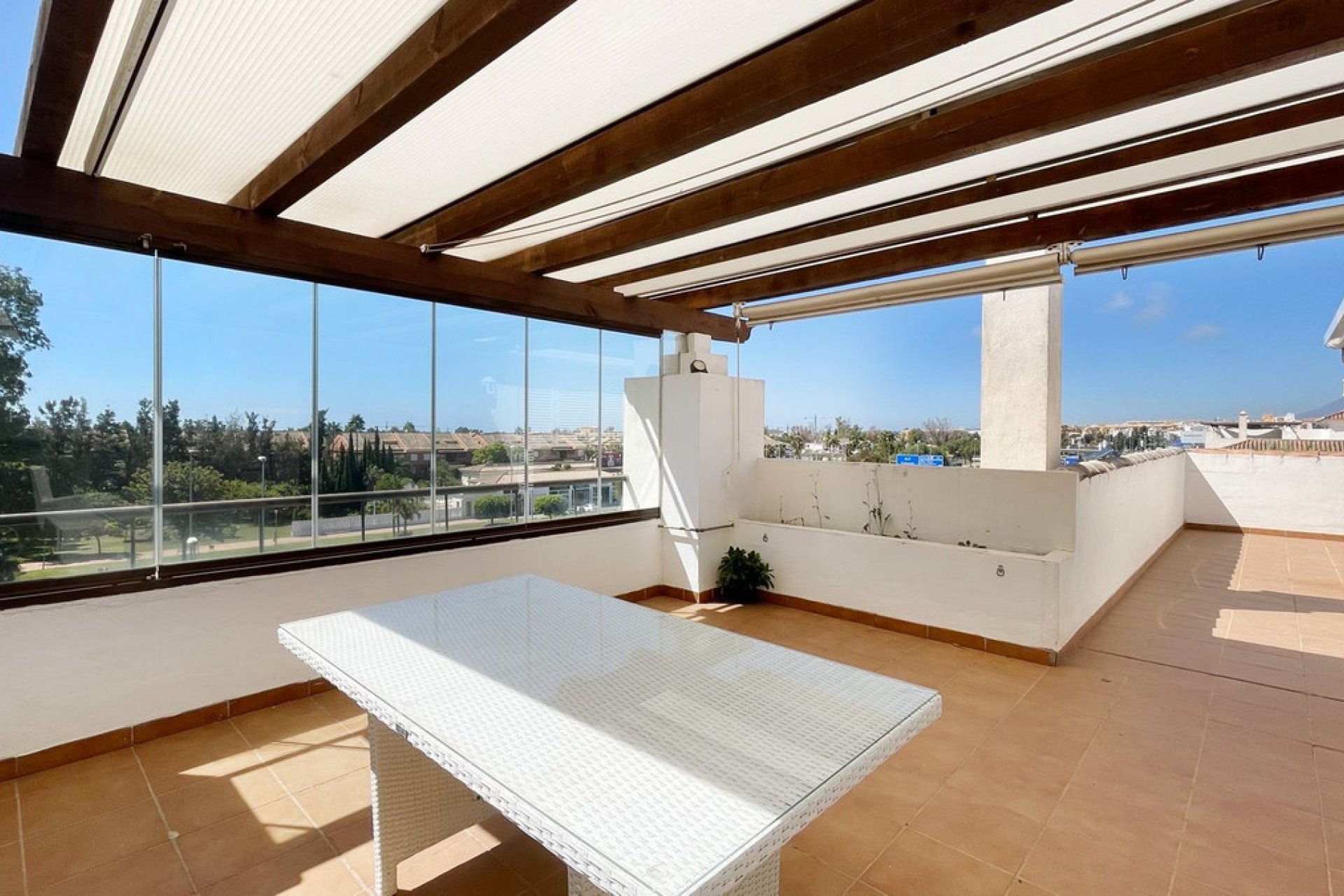 Resale - Apartment - Penthouse - Marbella - Nueva Andalucia