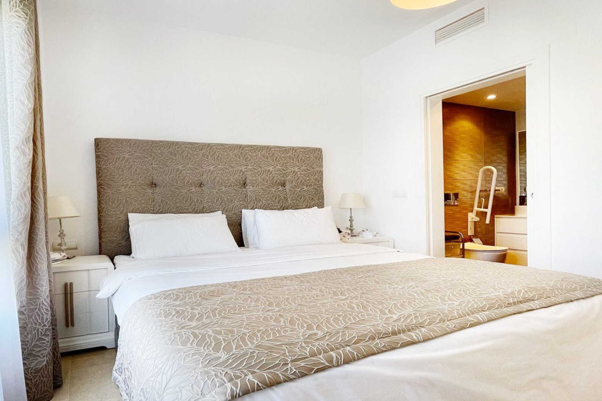 Resale - Apartment - Penthouse - Marbella - Nueva Andalucia