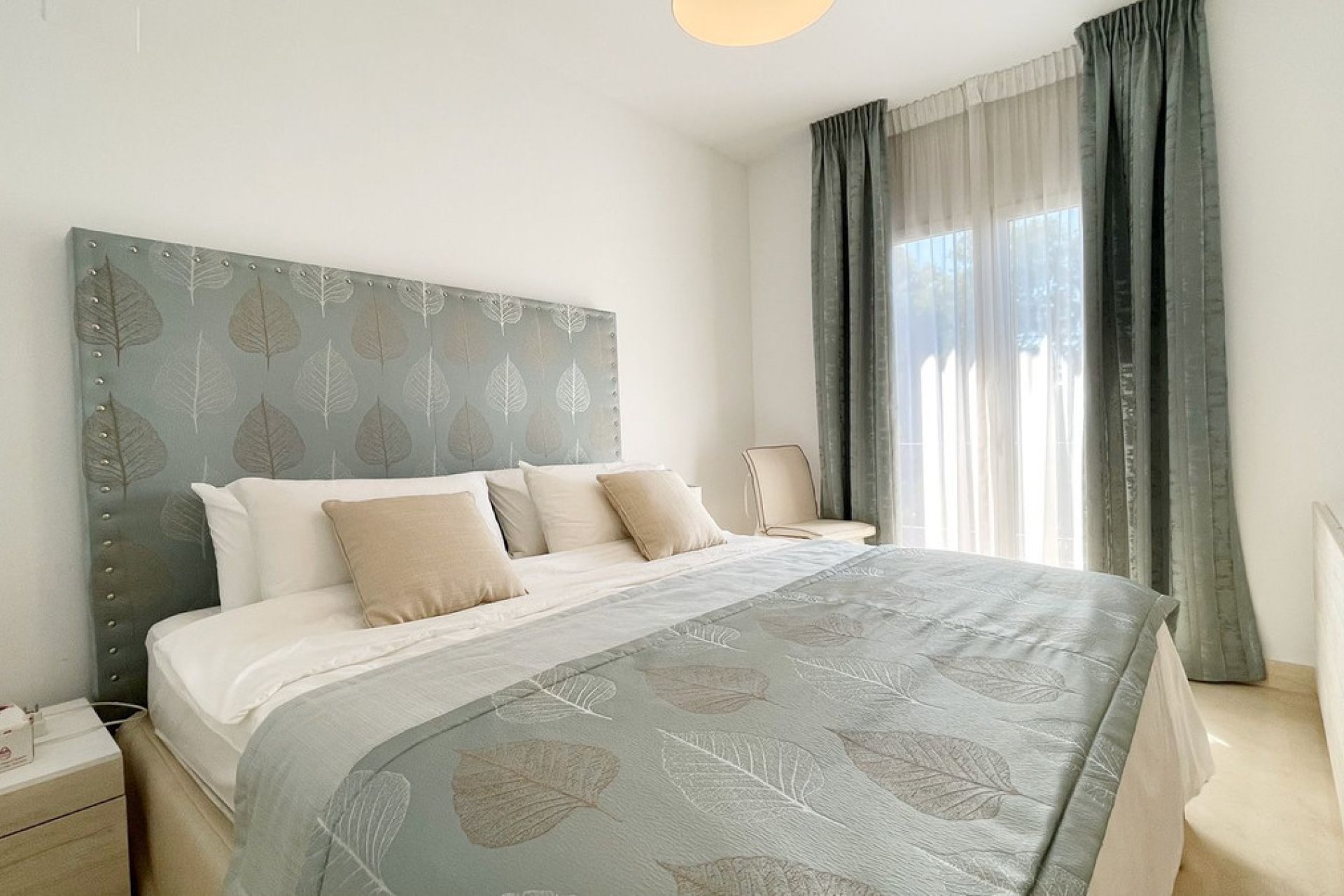 Resale - Apartment - Penthouse - Marbella - Nueva Andalucia