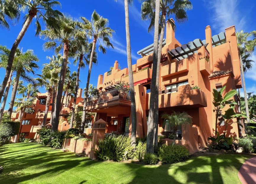 Resale - Apartment - Penthouse - Marbella - Nueva Andalucia