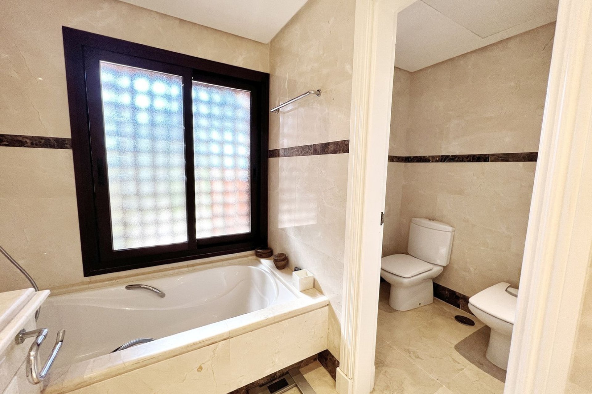 Resale - Apartment - Penthouse - Marbella - Nueva Andalucia