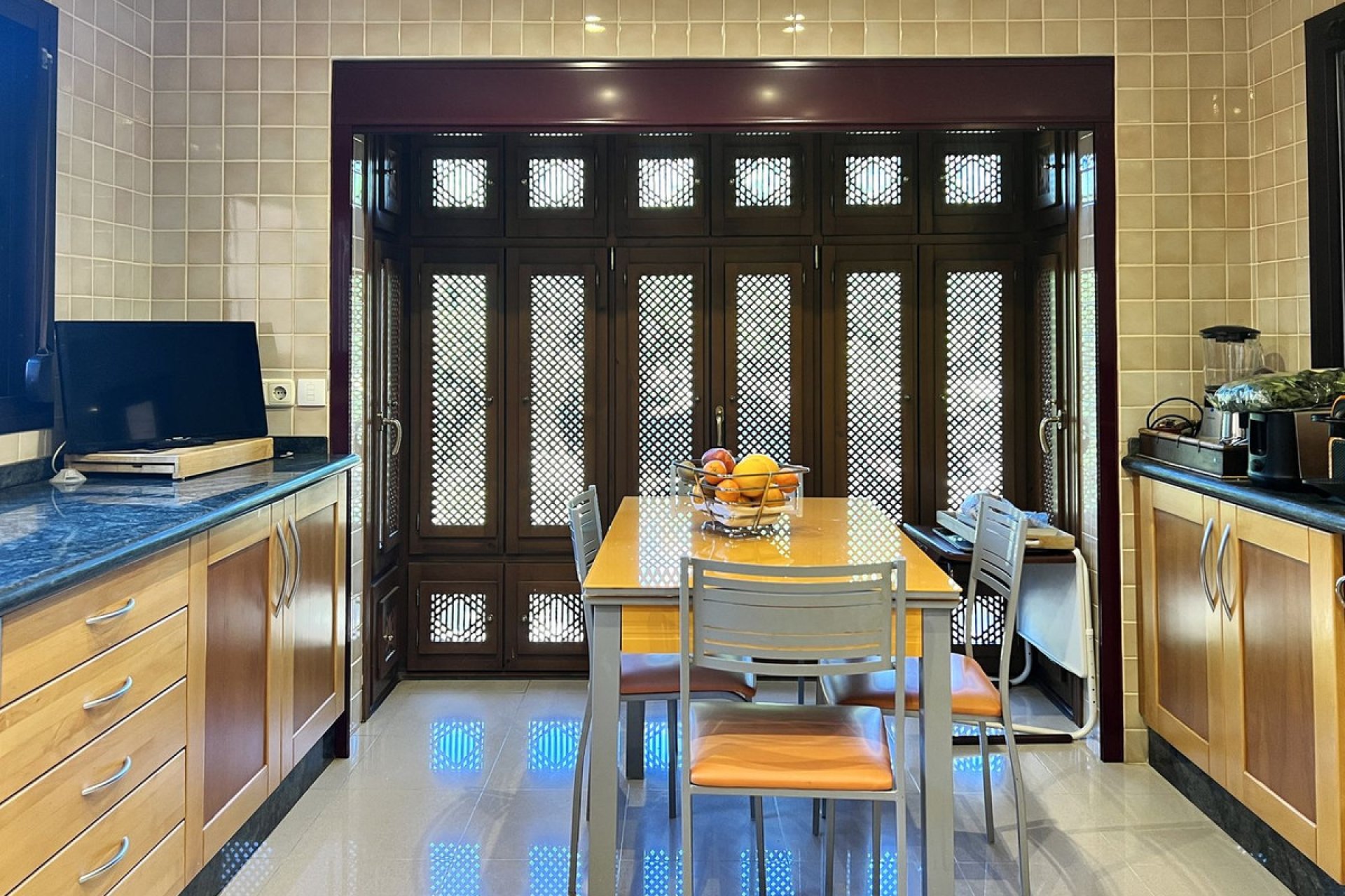 Resale - Apartment - Penthouse - Marbella - Nueva Andalucia