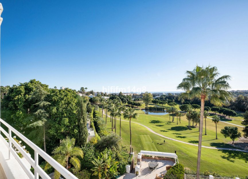 Resale - Apartment - Penthouse - Marbella - Nueva Andalucia
