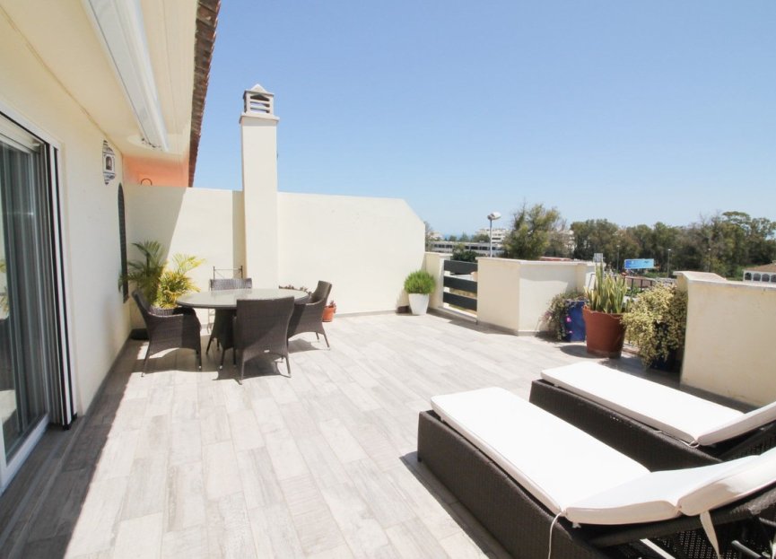 Resale - Apartment - Penthouse - Marbella - Nueva Andalucia