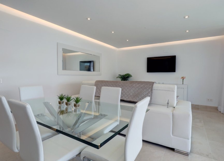 Resale - Apartment - Penthouse - Marbella - Nueva Andalucia