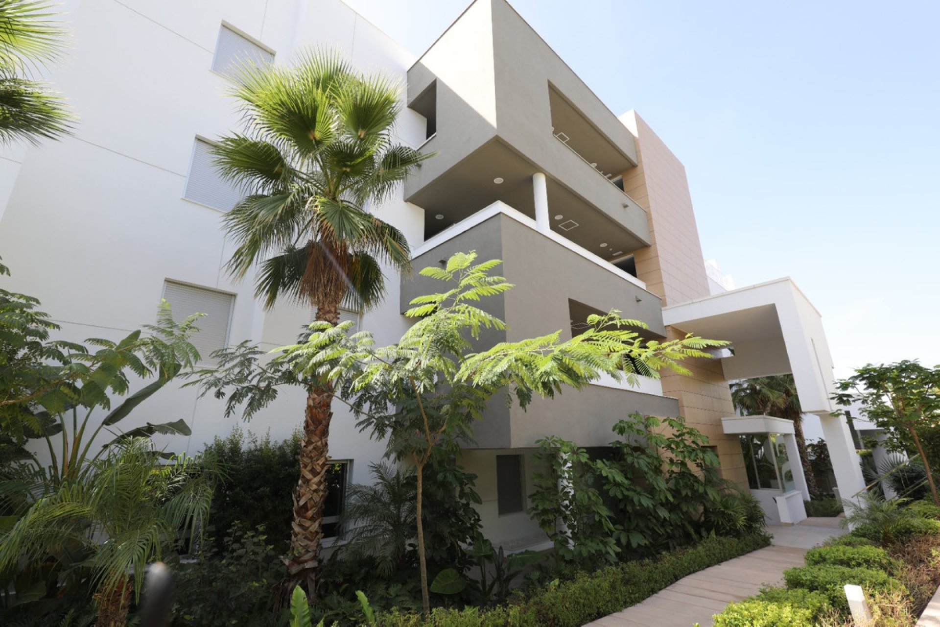 Resale - Apartment - Penthouse - Marbella - Nueva Andalucia