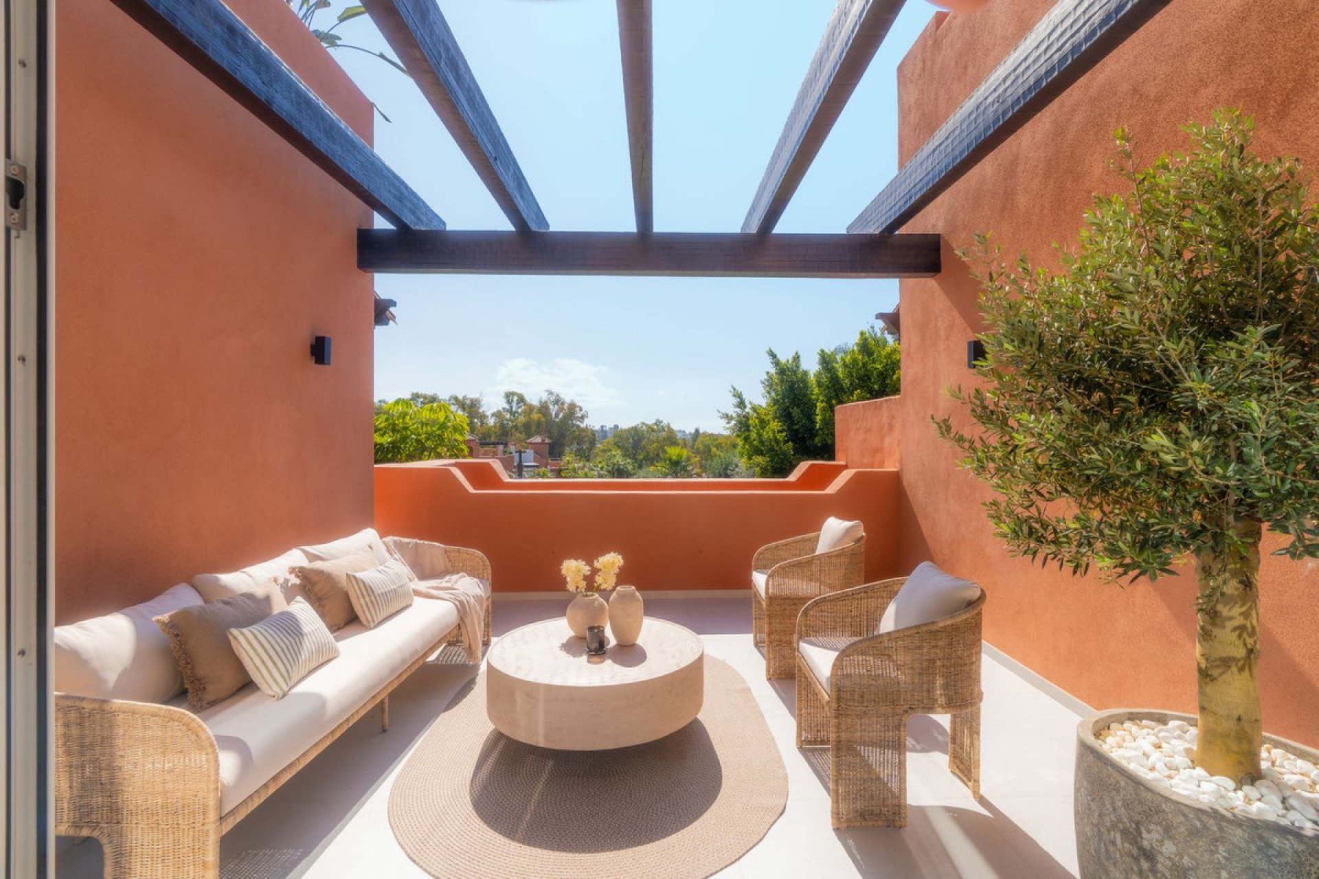 Resale - Apartment - Penthouse - Marbella - Nueva Andalucia