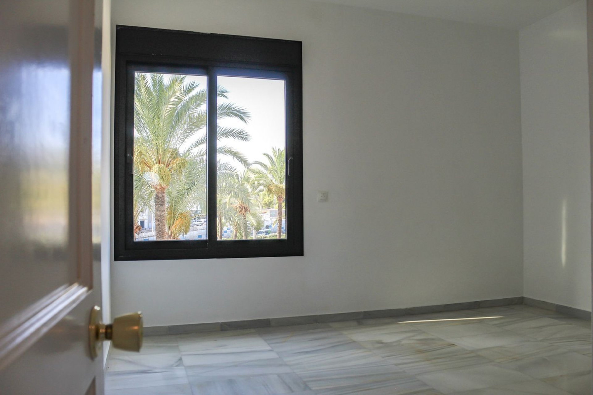 Resale - Apartment - Penthouse - Marbella - Puerto Banús