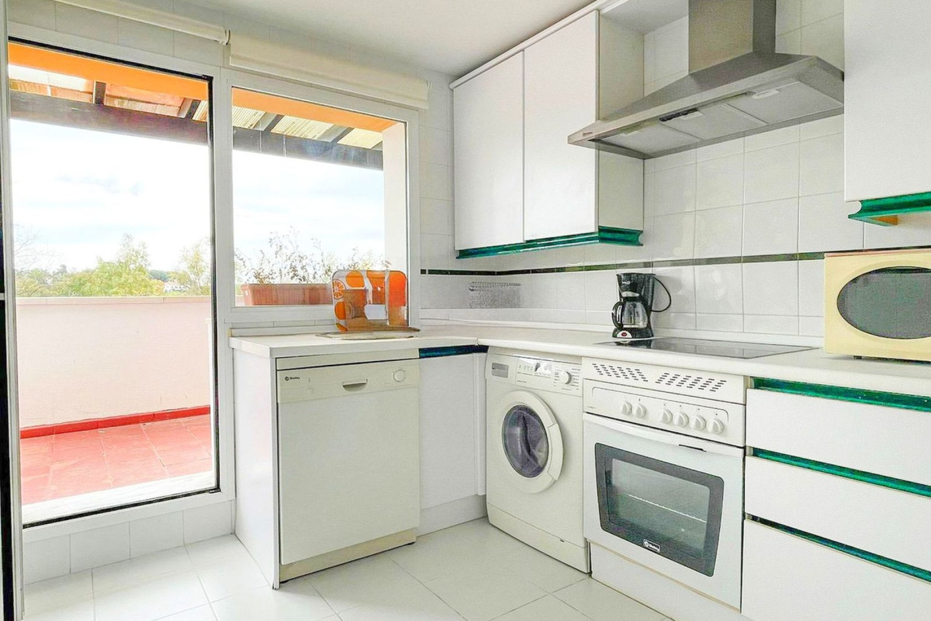 Resale - Apartment - Penthouse - Marbella - Puerto Banús