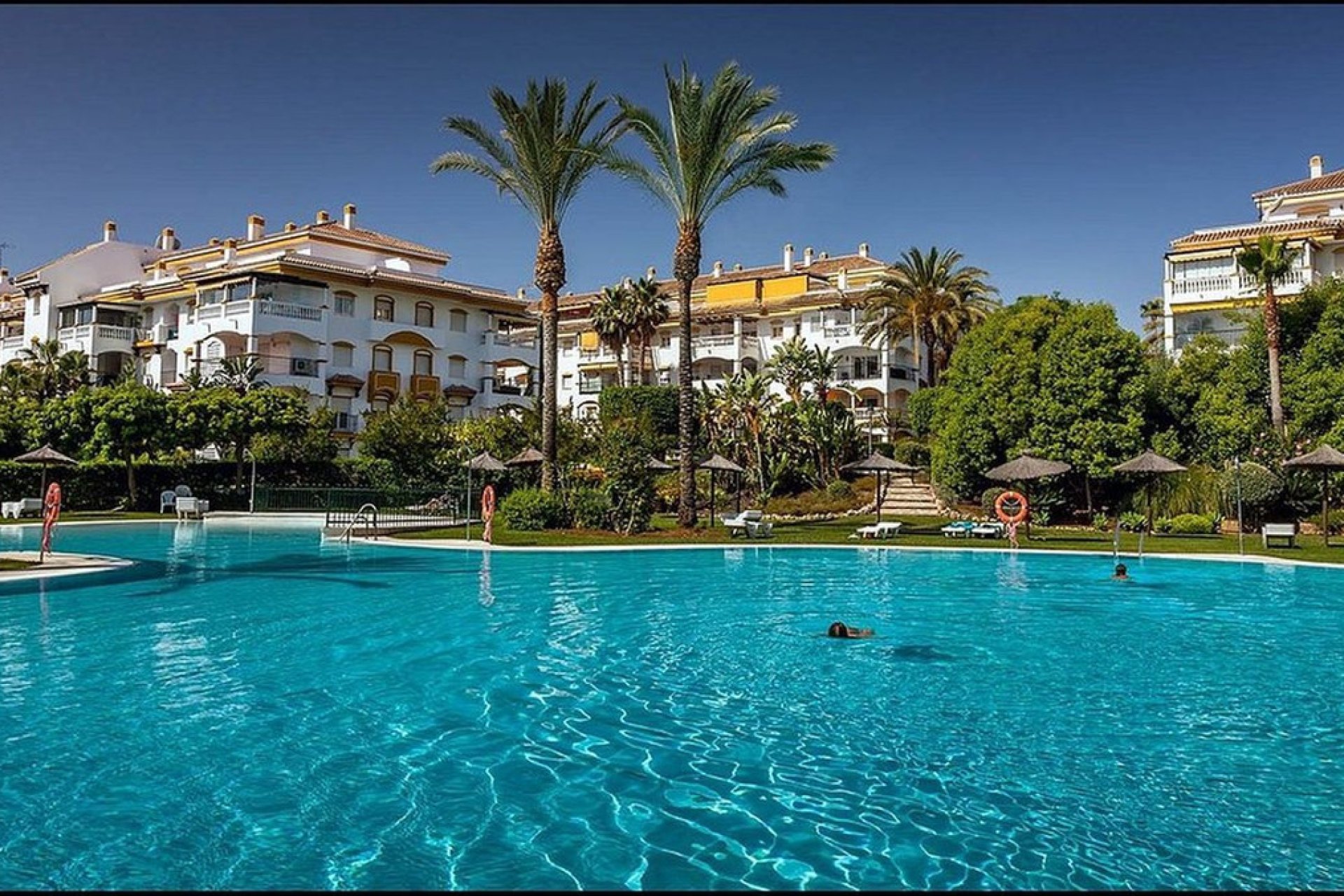 Resale - Apartment - Penthouse - Marbella - Puerto Banús