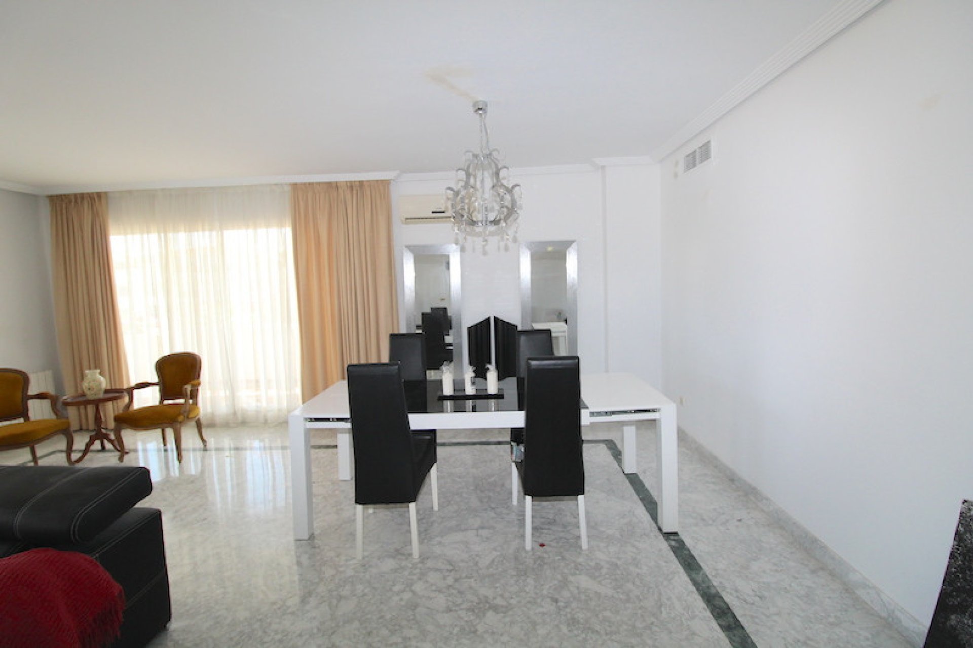 Resale - Apartment - Penthouse - Marbella - Puerto Banús