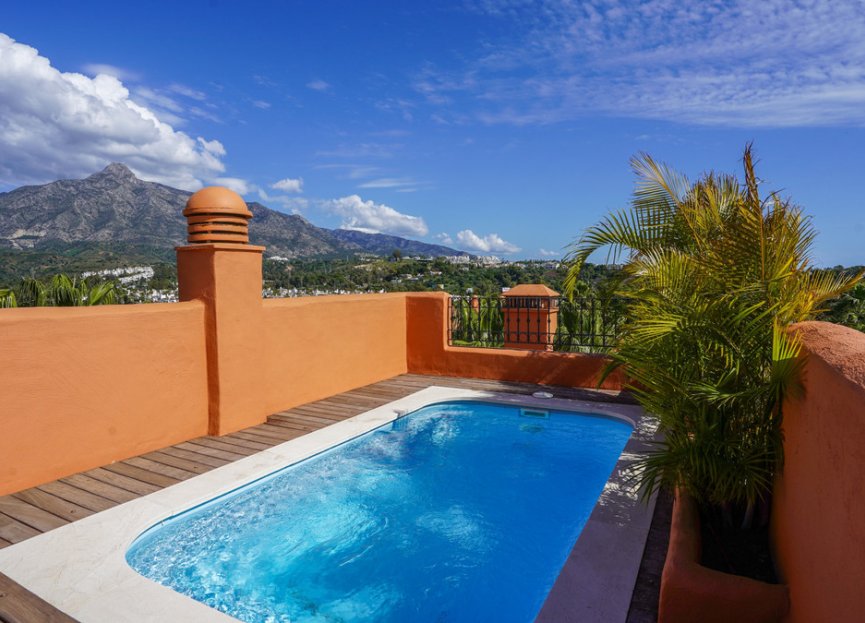 Resale - Apartment - Penthouse - Marbella - Puerto Banús