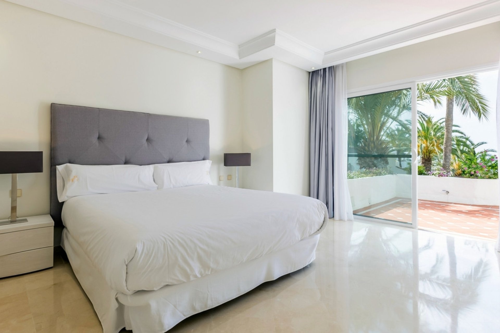 Resale - Apartment - Penthouse - Marbella - Puerto Banús