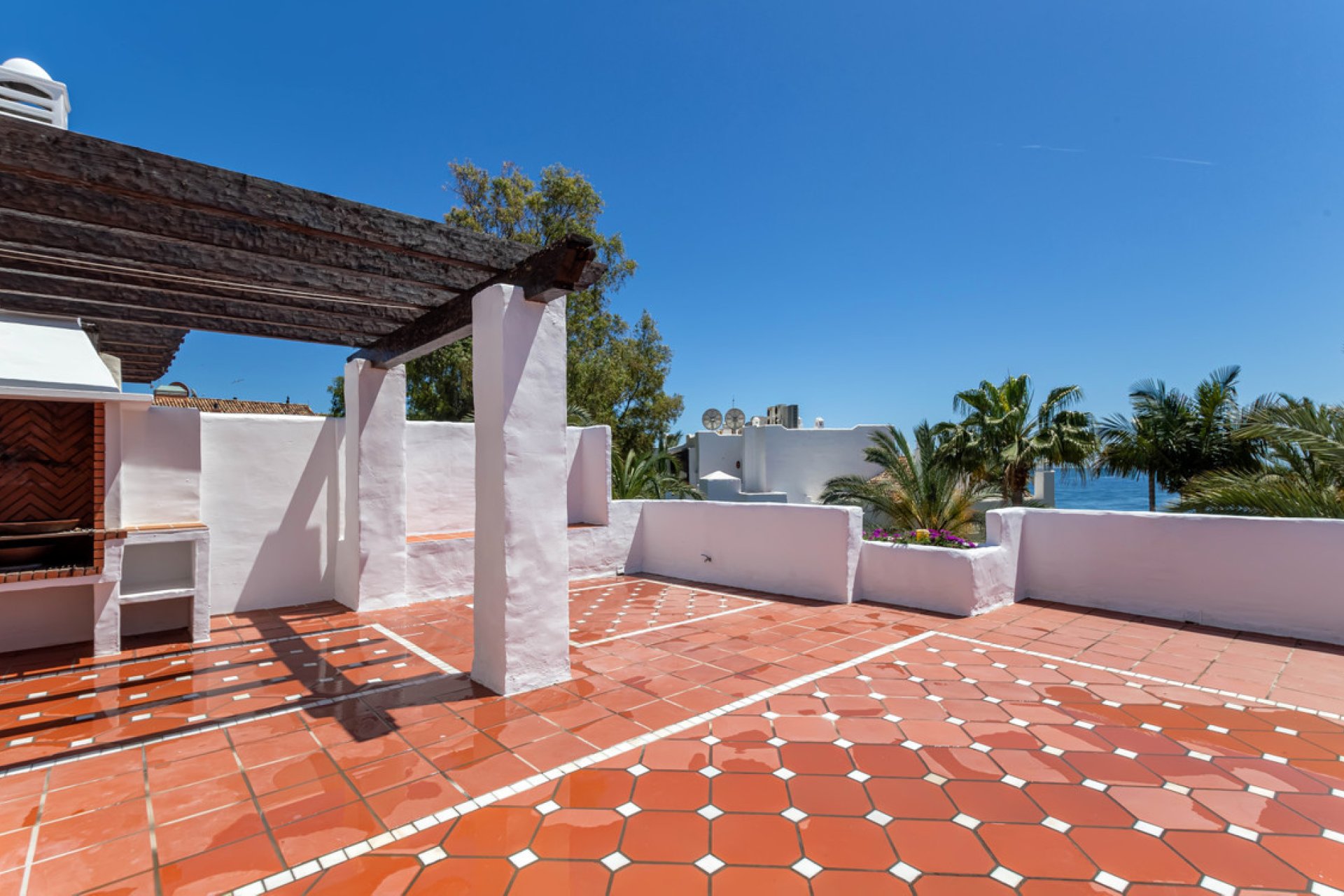 Resale - Apartment - Penthouse - Marbella - Puerto Banús