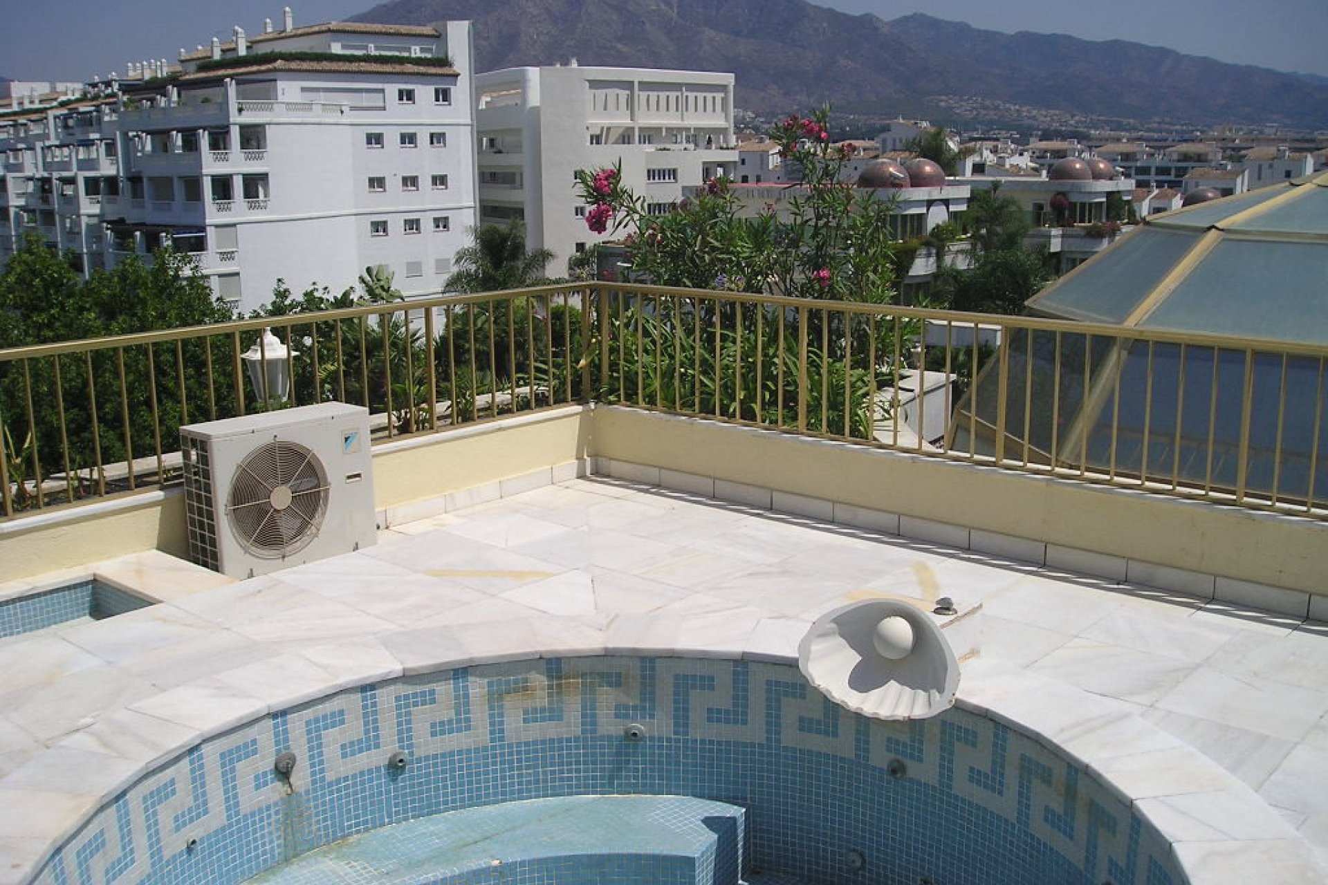 Resale - Apartment - Penthouse - Marbella - Puerto Banús