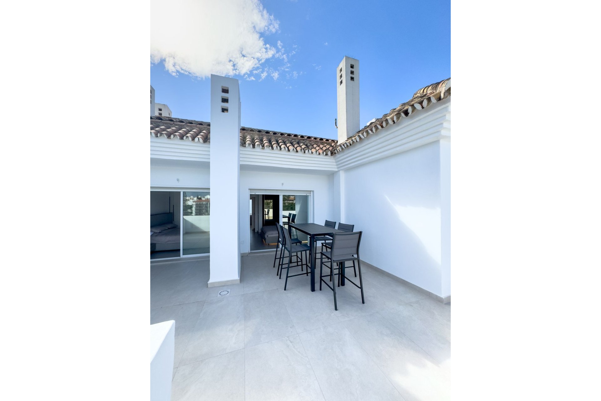 Resale - Apartment - Penthouse - Marbella - Puerto Banús