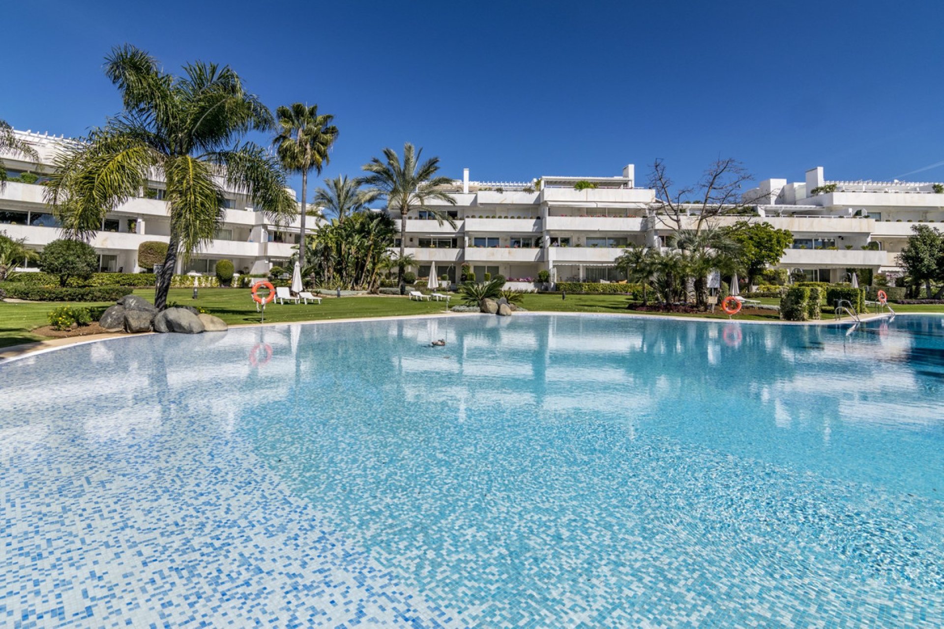 Resale - Apartment - Penthouse - Marbella - Puerto Banús