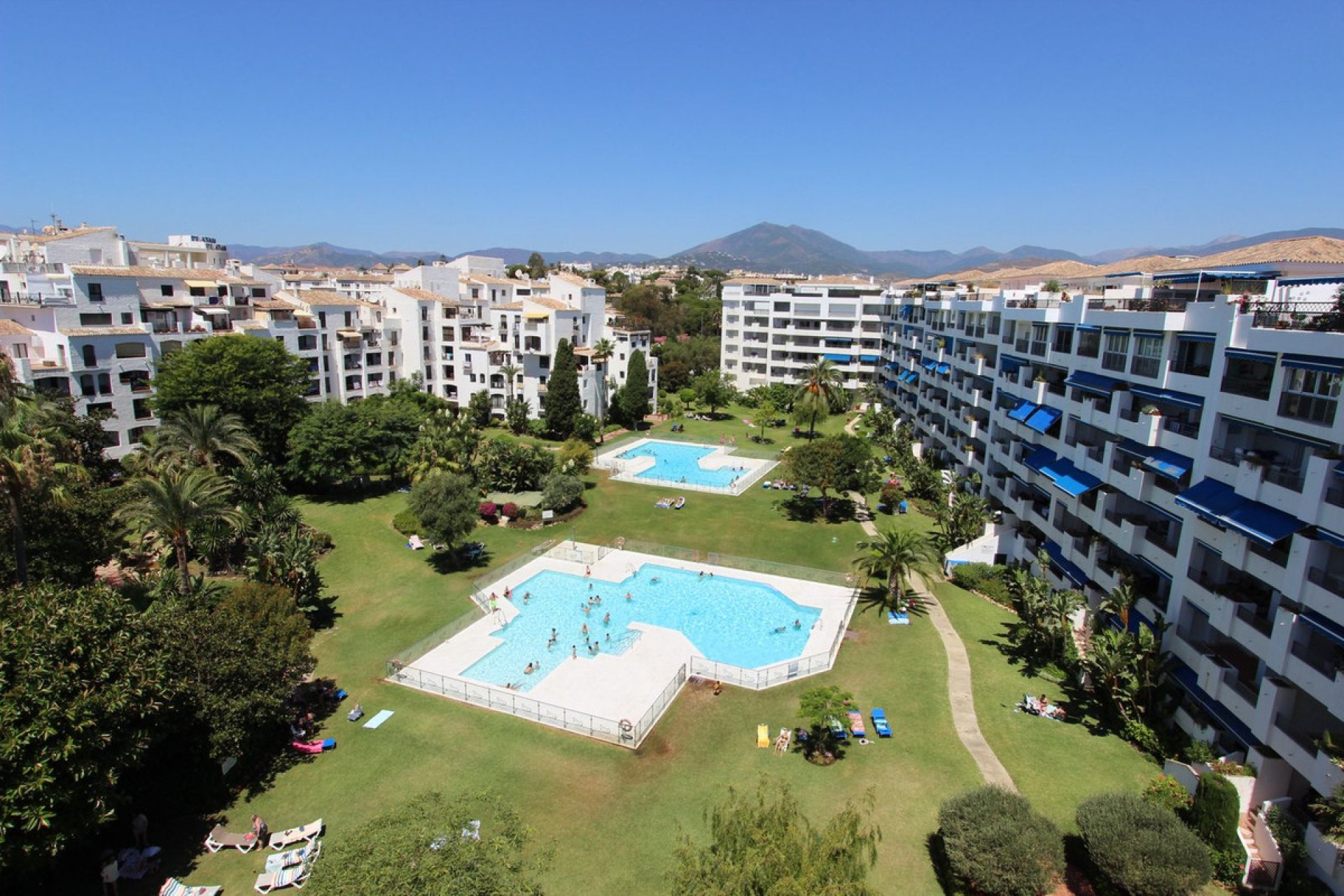 Resale - Apartment - Penthouse - Marbella - Puerto Banús