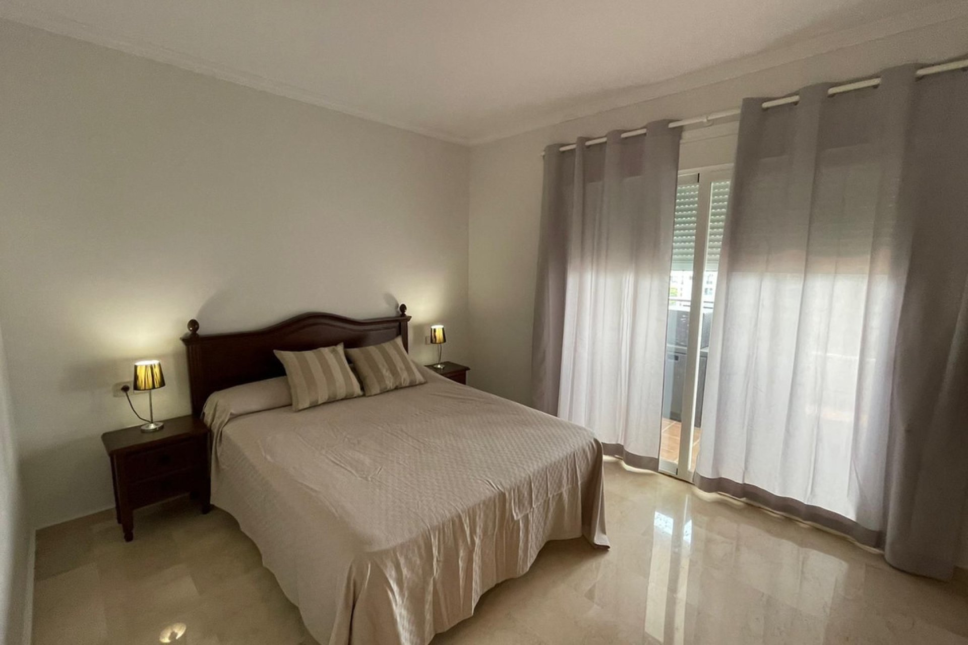 Resale - Apartment - Penthouse - Marbella - Puerto Banús