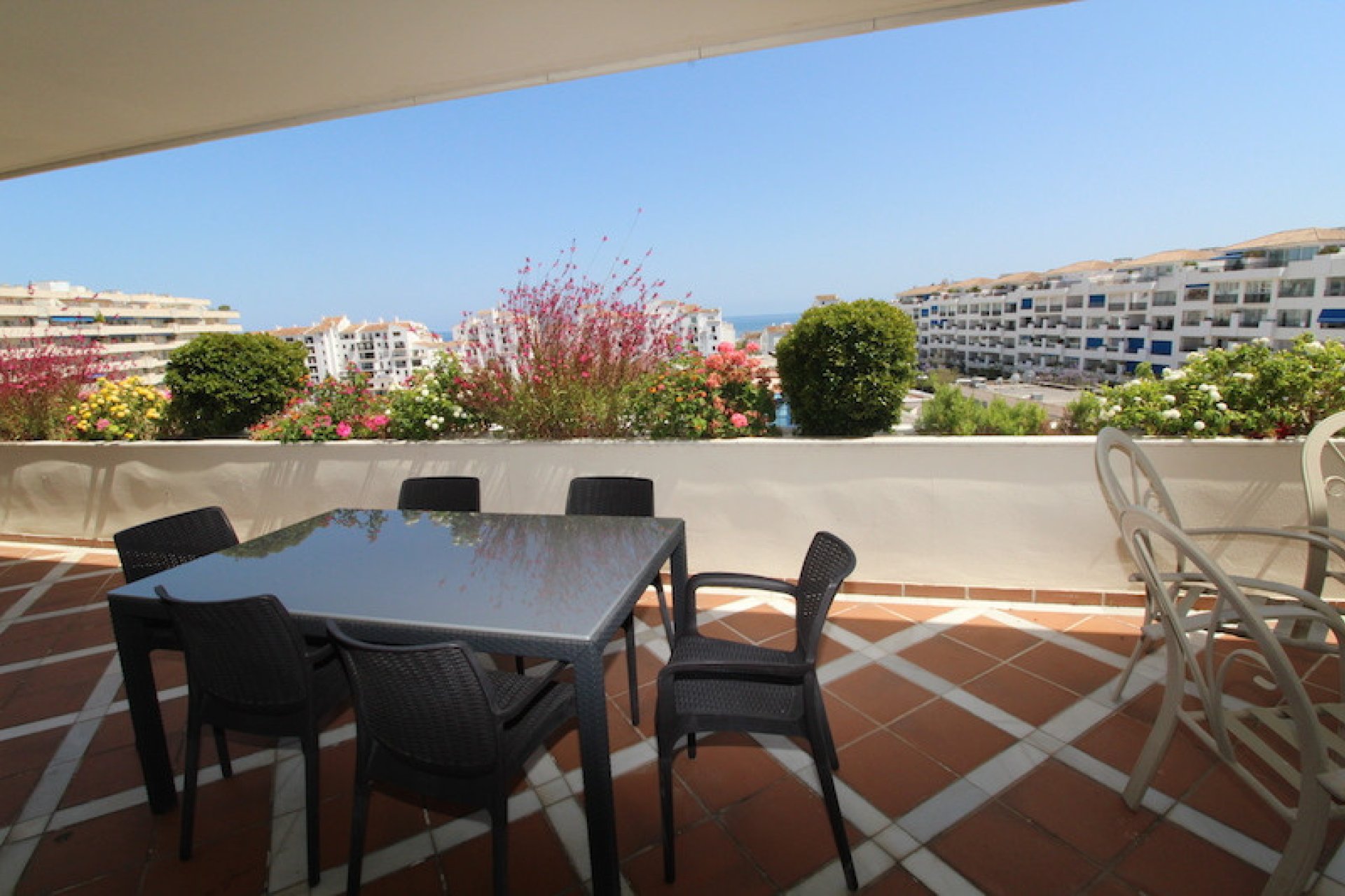 Resale - Apartment - Penthouse - Marbella - Puerto Banús