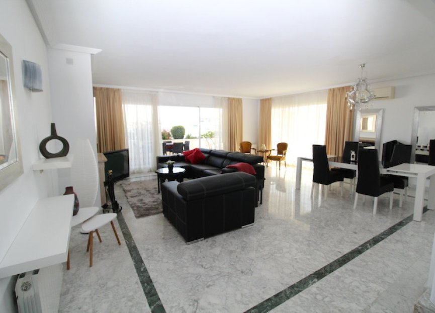 Resale - Apartment - Penthouse - Marbella - Puerto Banús