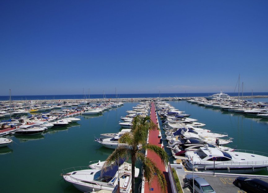 Resale - Apartment - Penthouse - Marbella - Puerto Banús