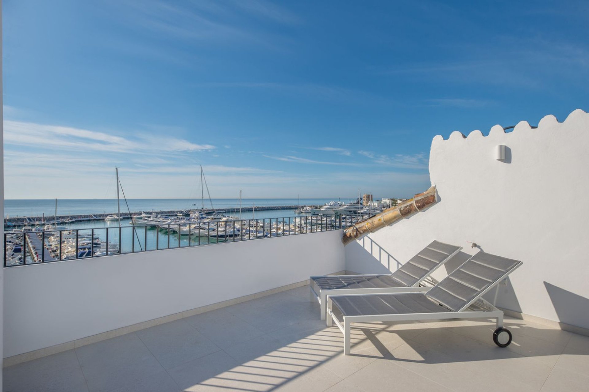 Resale - Apartment - Penthouse - Marbella - Puerto Banús