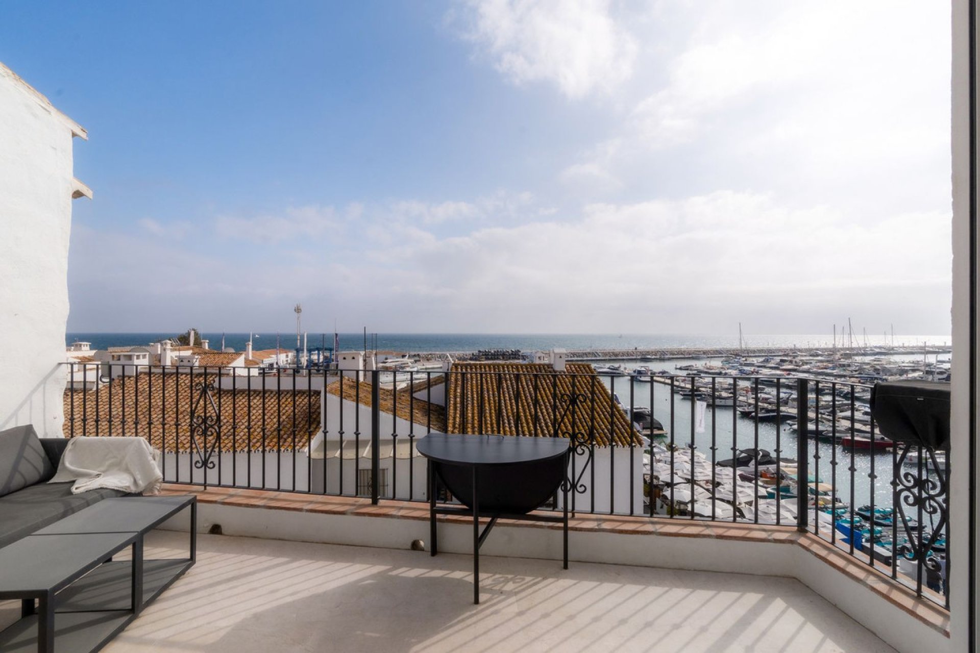 Resale - Apartment - Penthouse - Marbella - Puerto Banús