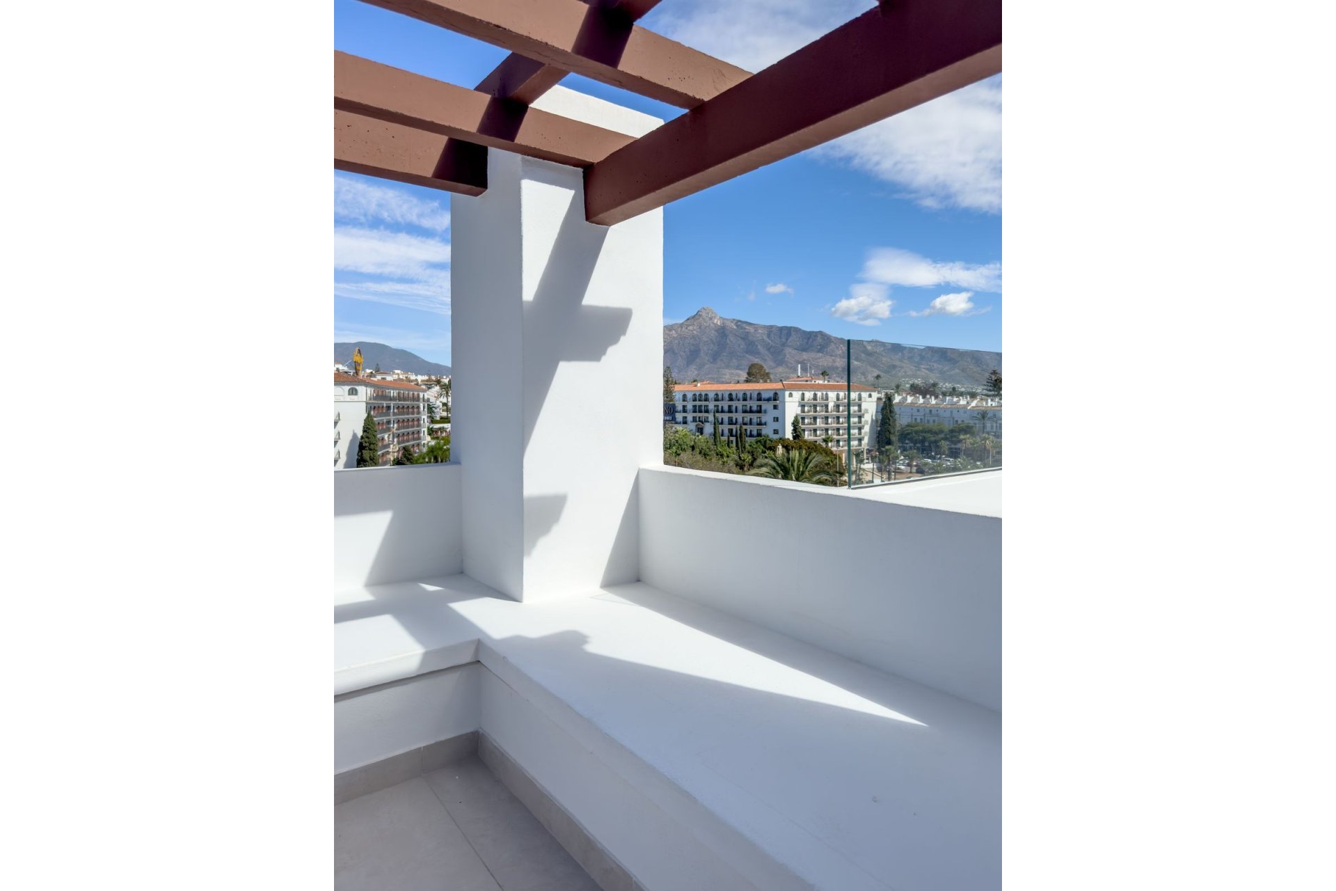 Resale - Apartment - Penthouse - Marbella - Puerto Banús