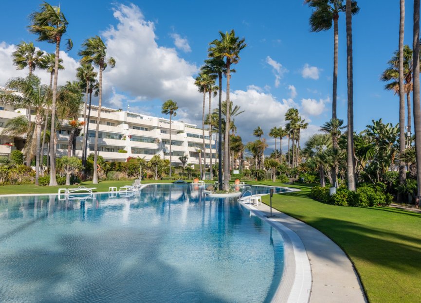 Resale - Apartment - Penthouse - Marbella - Puerto Banús