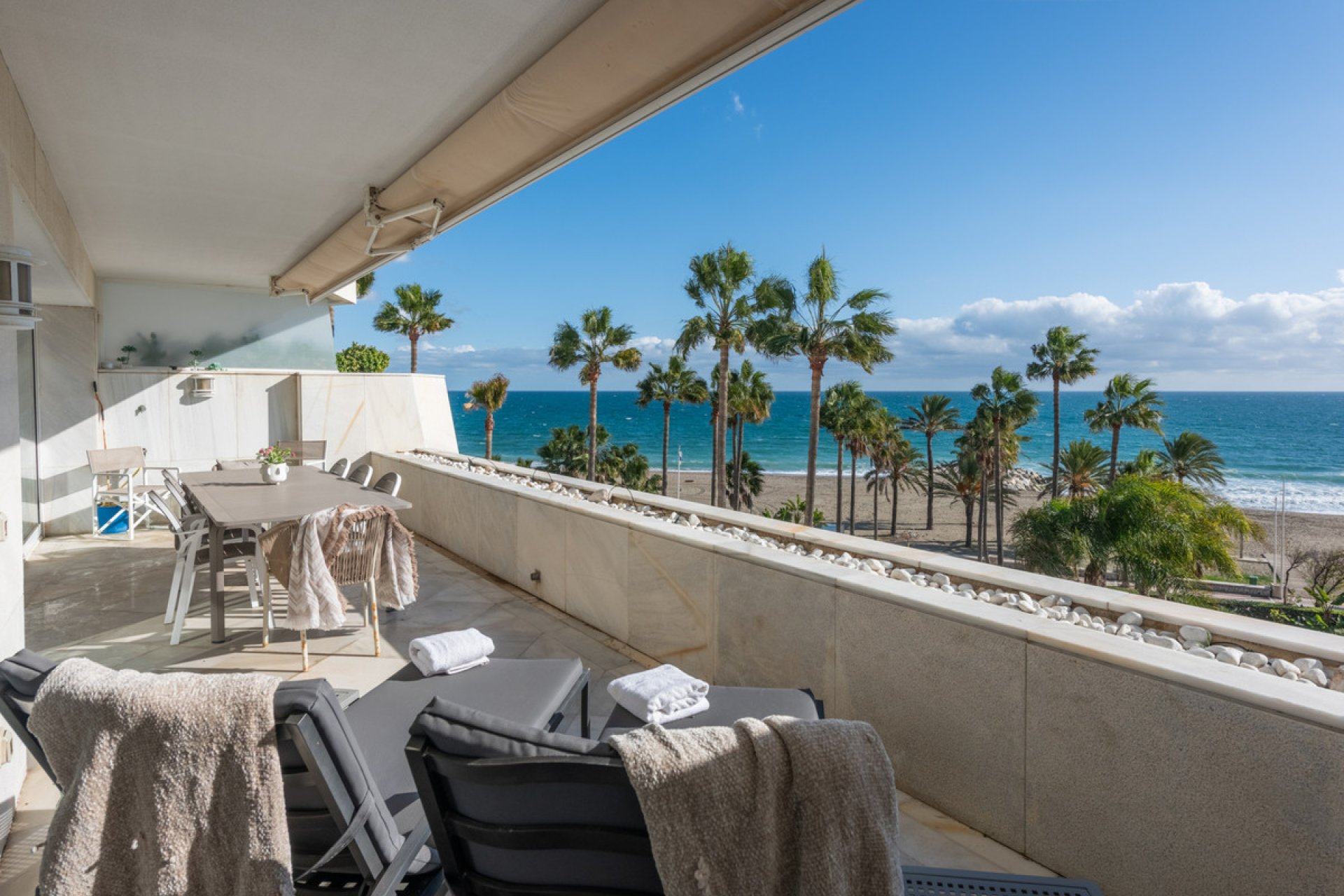 Resale - Apartment - Penthouse - Marbella - Puerto Banús