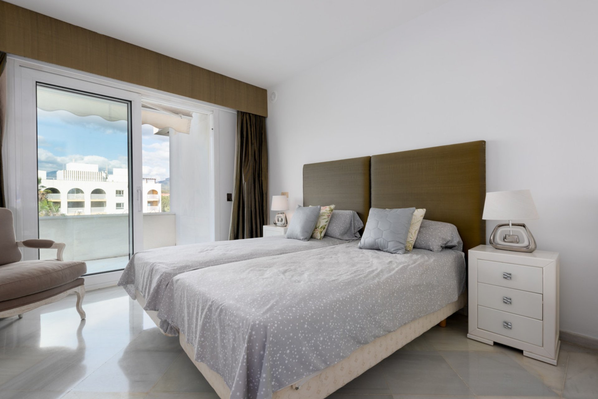 Resale - Apartment - Penthouse - Marbella - Puerto Banús