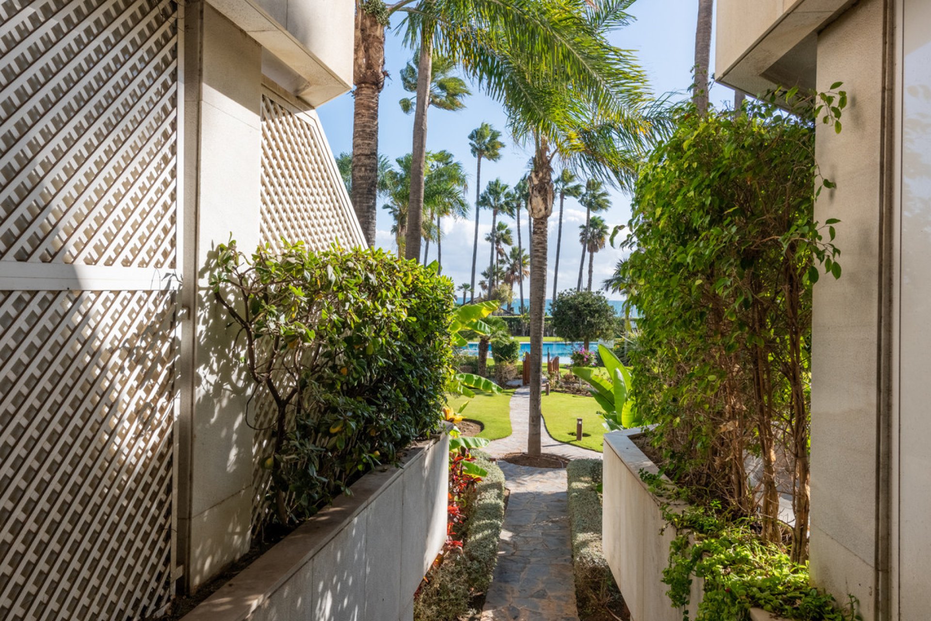 Resale - Apartment - Penthouse - Marbella - Puerto Banús