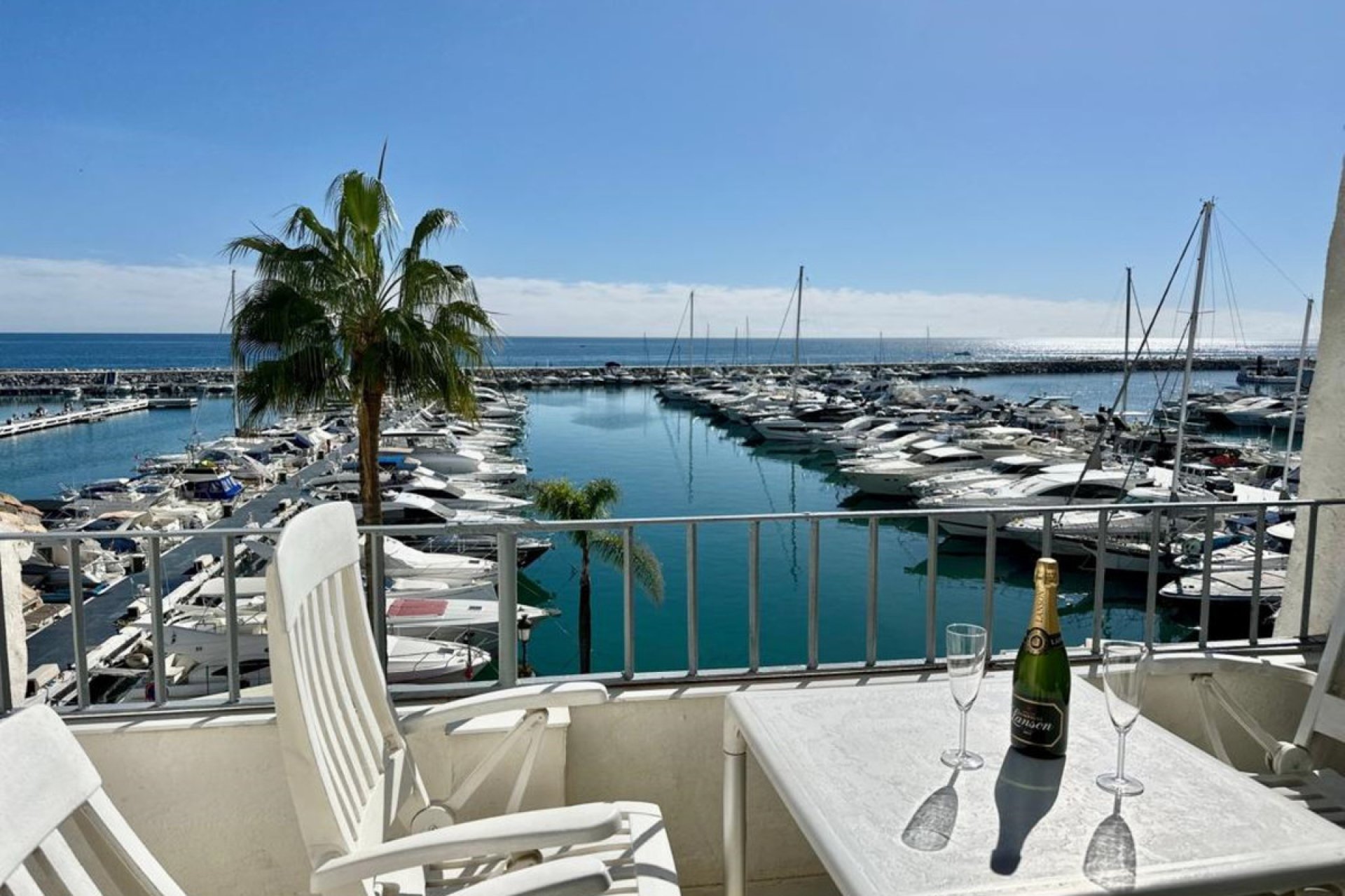 Resale - Apartment - Penthouse - Marbella - Puerto Banús