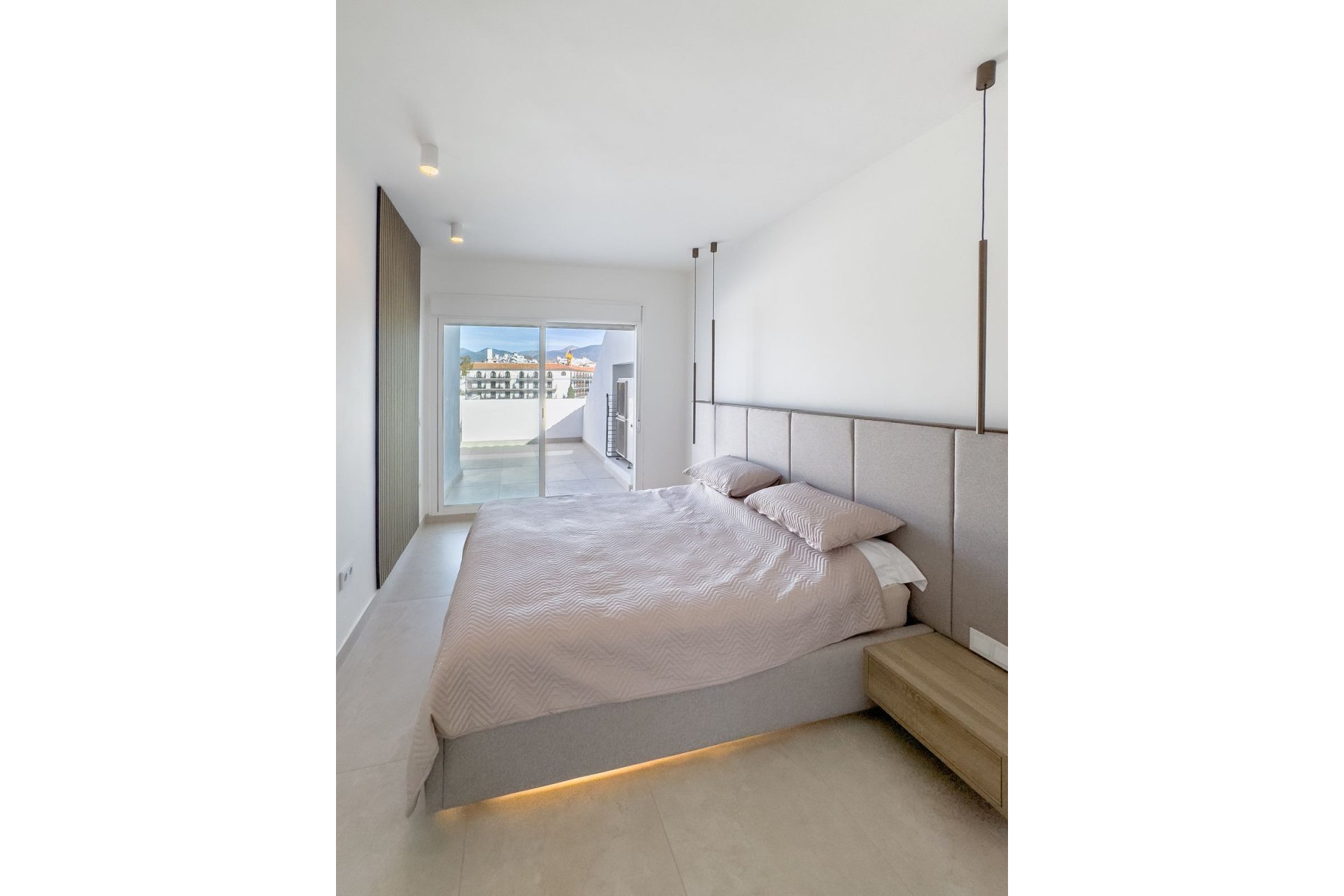 Resale - Apartment - Penthouse - Marbella - Puerto Banús