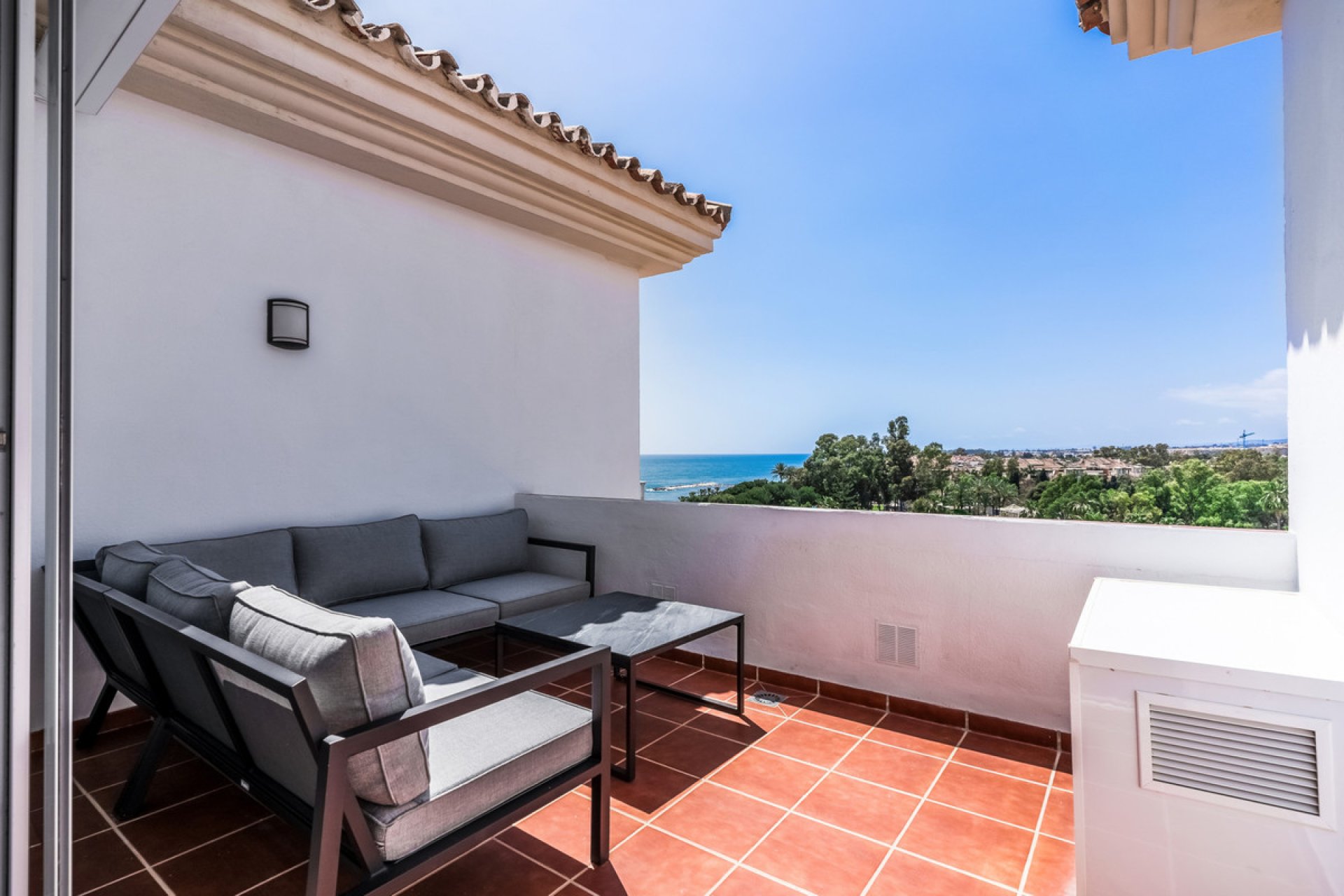 Resale - Apartment - Penthouse - Marbella - Puerto Banús