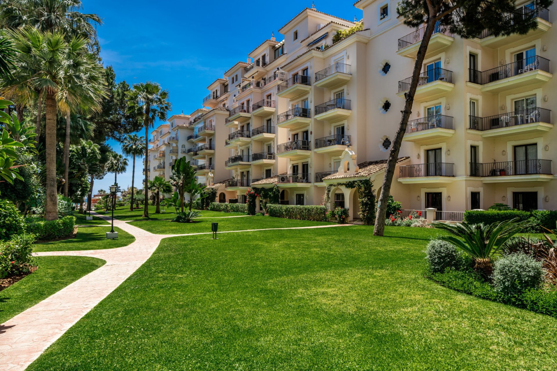 Resale - Apartment - Penthouse - Marbella - Puerto Banús