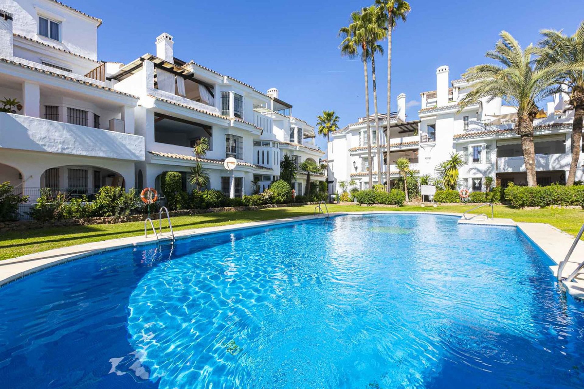 Resale - Apartment - Penthouse - Marbella - Puerto Banús